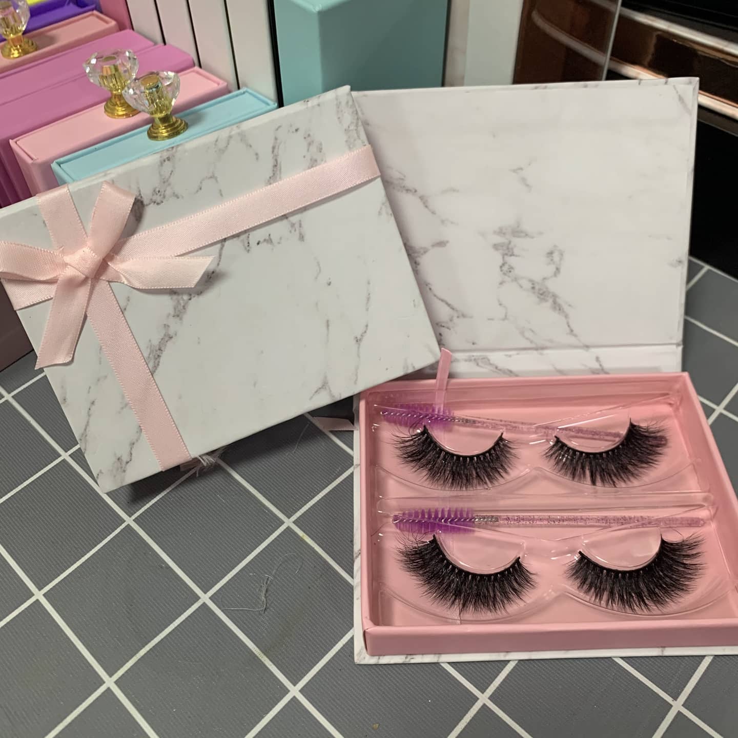 wholesale eyelash boxes